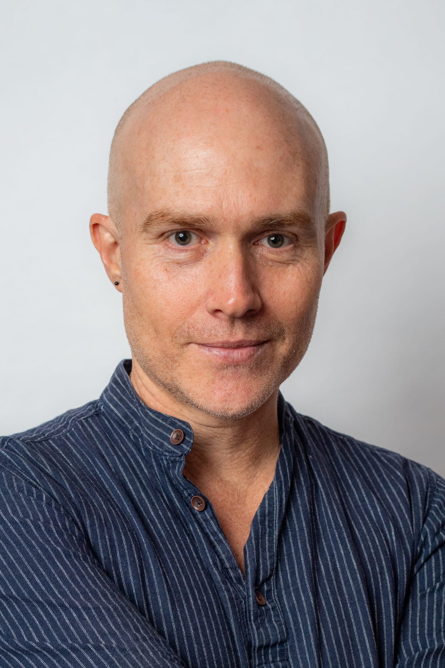 Damien Frost 